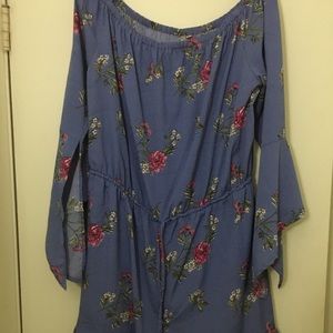 Boutique romper. 2x. Blue with flowers
